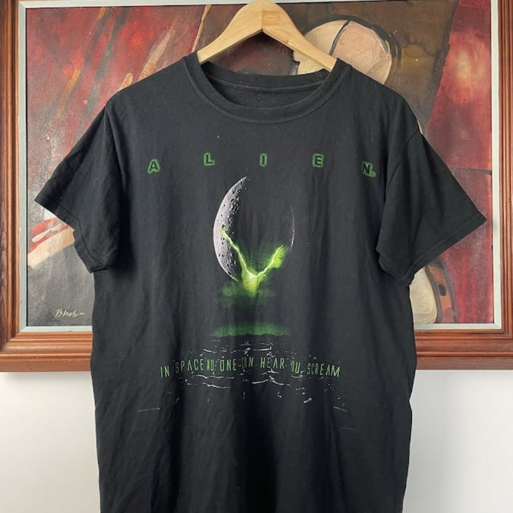 Alien Horror Movie T-shirt Y2k Vintage Streetwear Hype Black